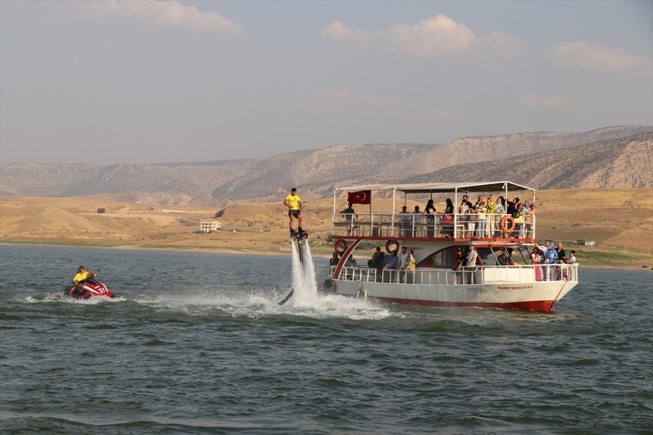 Batman'ın Hasankeyf ilçesinde "4. Su, Doğa Sporları ve Turizm Festivali" gerçekleştirildi....