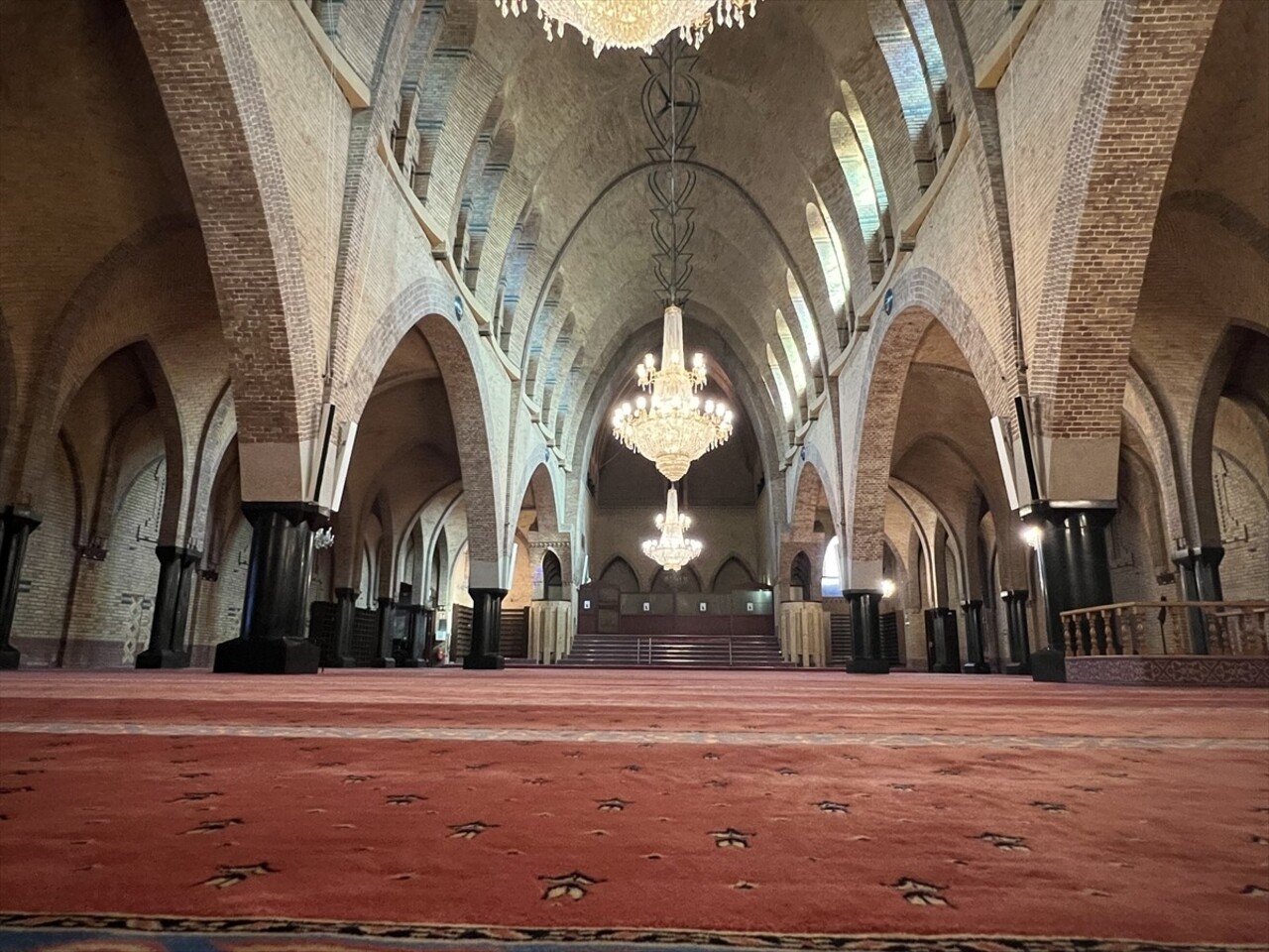 Hollanda Diyanet Vakfına (HDV) bağlı Fatih Camisi, "Hollanda'nın En Büyük Müzesi" Projesi'ne dahil...