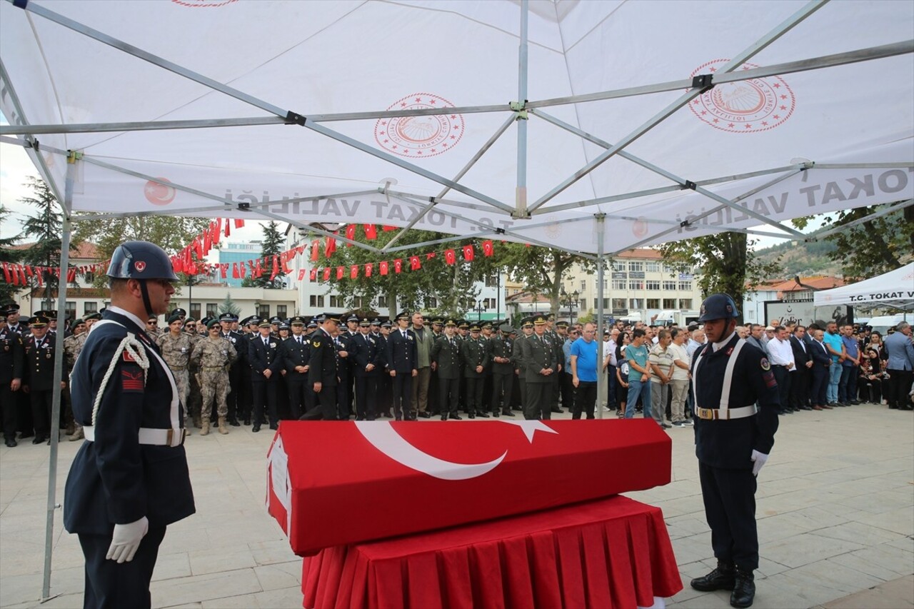  Tunceli'nin Ovacık ilçesinde görev esnasında zırhlı aracın devrilmesi sonucu şehit olan Jandarma...