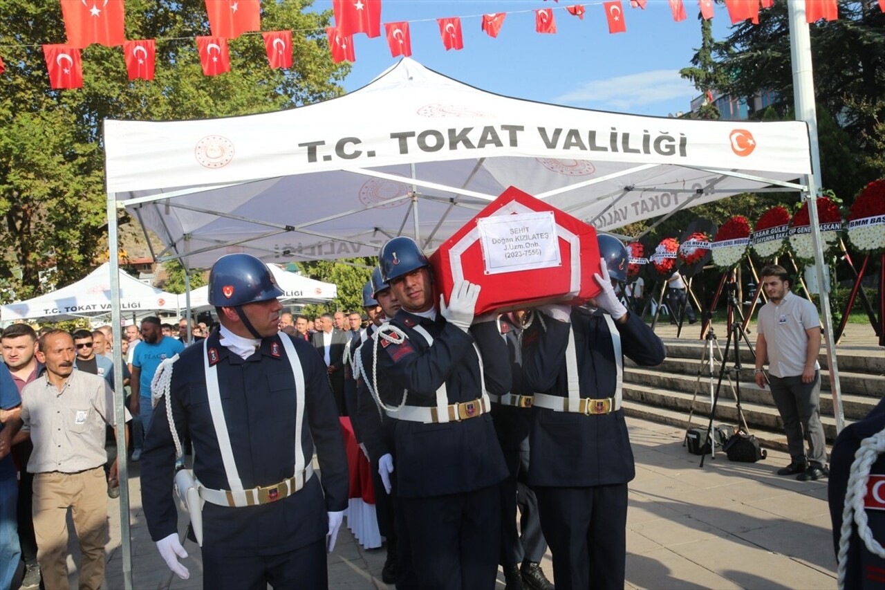  Tunceli'nin Ovacık ilçesinde görev esnasında zırhlı aracın devrilmesi sonucu şehit olan Jandarma...