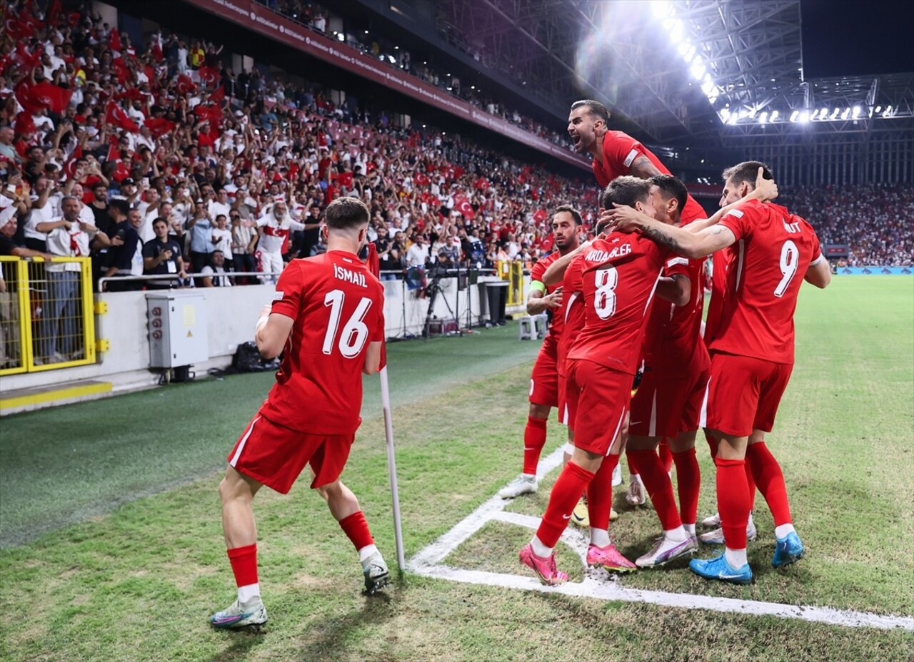 UEFA Uluslar B Ligi 4. Grup ikinci hafta maçında A Milli Futbol Takımı ile İzlanda, Gürsel Aksel...