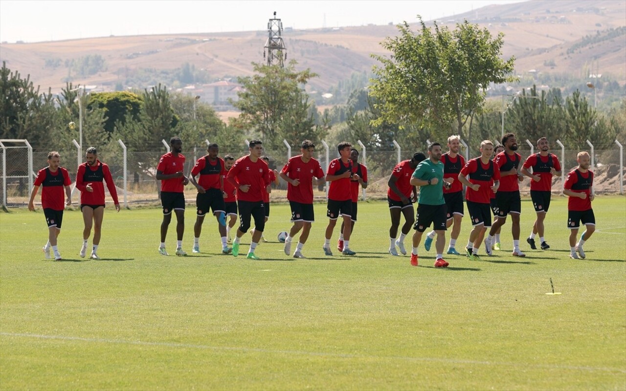 Net Global Sivasspor, Trendyol Süper Lig'in 5. haftasında oynayacağı Gaziantep FK maçının...