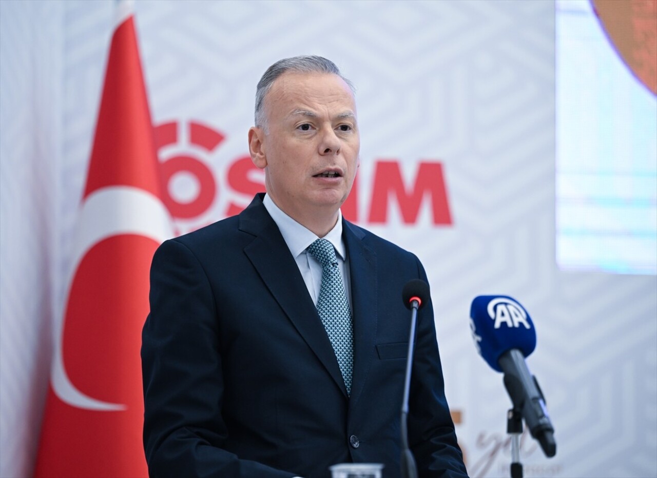 OSTİM İş ve İnşaat Makineleri Kümelenmesi (İŞİM) tarafından OSTİM Konferans Salonu'nda "2023...