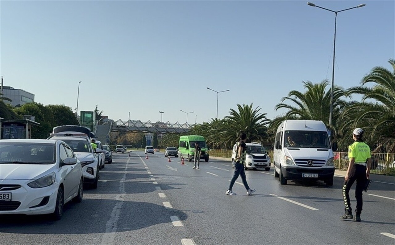 İstanbul'da, eğitim öğretim döneminin başlamasının ardından okul servislerine yönelik denetimler...