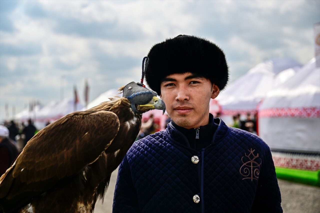 Türk halklarının kadim geleneklerinin bir parçası olan Kazak kültürü, başkent Astana'daki 5. Dünya...