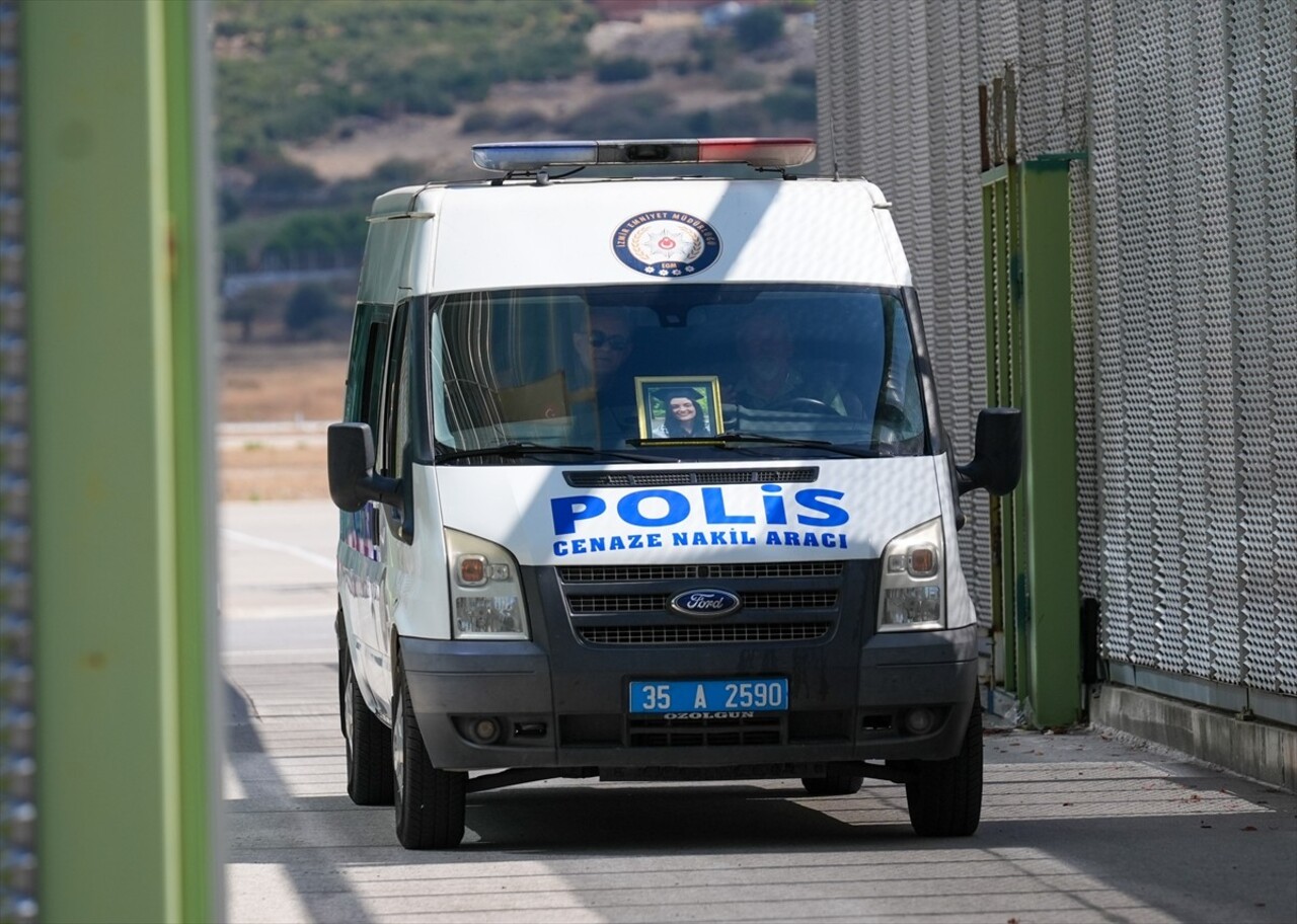 İşgal altındaki Batı Şeria'da İsrail askerlerince öldürülen Ayşenur Ezgi Eygi'nin naaşı, İzmir'e...