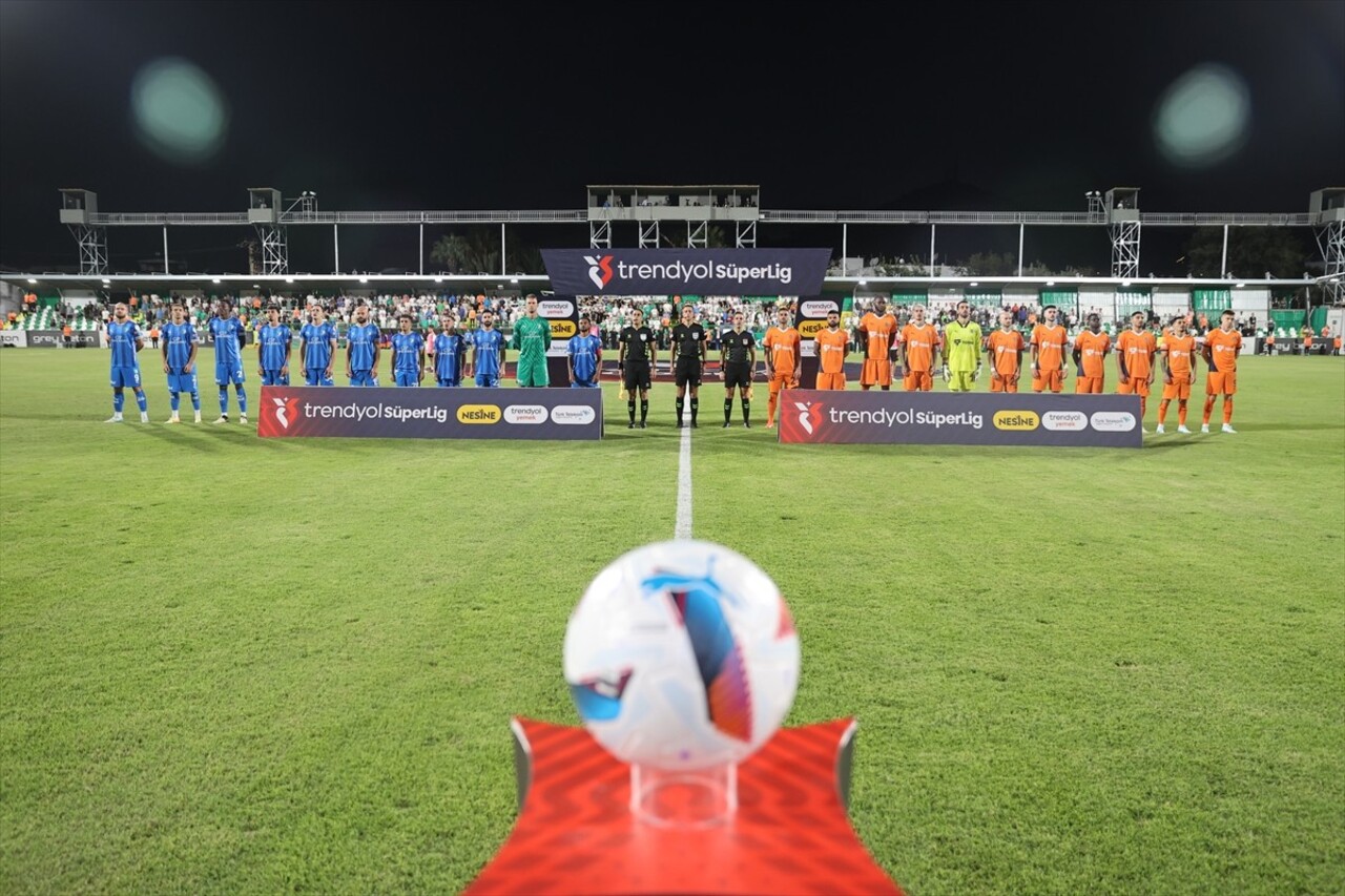 Trendyol Süper Lig'in beşinci haftasında Sipay Bodrum FK ile RAMS Başakşehir takımları Bodrum İlçe...