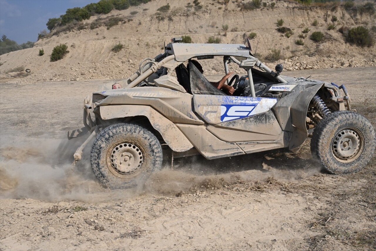 Akdeniz Off-Road Kupası 2. ayak yarışı, Osmaniye'nin Kadirli ilçesinde gerçekleşti. Topraktepe...