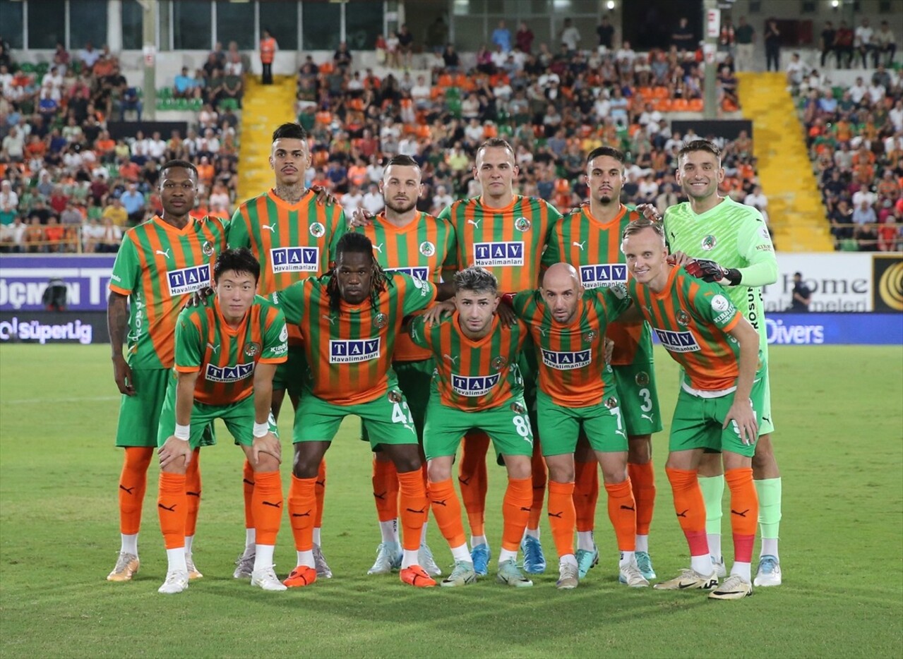 Trendyol Süper Lig’in 5. haftasında Corendon Alanyaspor, Atakaş Hatayspor ile Gain Park Stadı’nda...