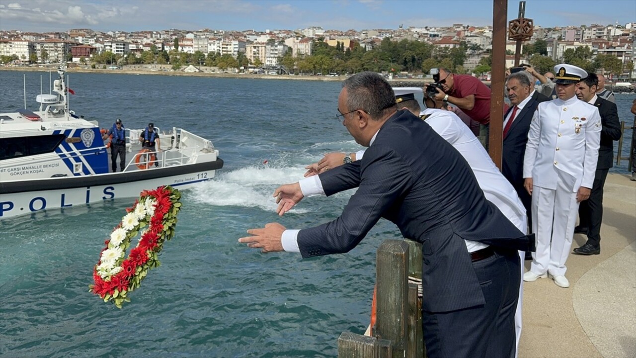 Tekirdağ'da Ertuğrul Fırkateyni şehitlerini anma programı düzenlendi. Programa Vali Recep Soytürk...