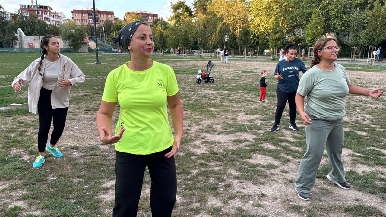 Kırklareli'nde Avrupa Hareketlilik Haftası kapsamında Kırklareli Belediyesince Millet Bahçesi'nde...