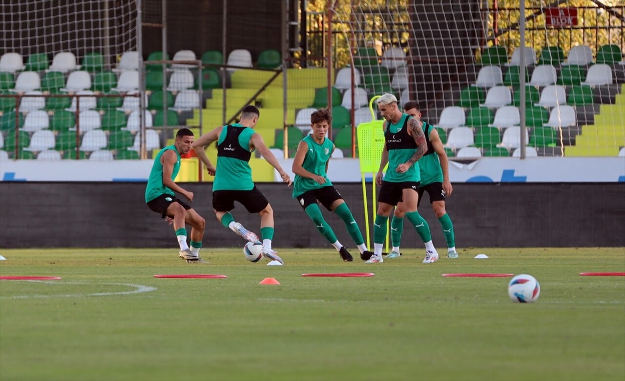 Bodrum Futbol Kulübü Başkanı Fikret Öztürk, oyuncularına güvendiğini ve yeşil-beyazlı ekibin ligin...