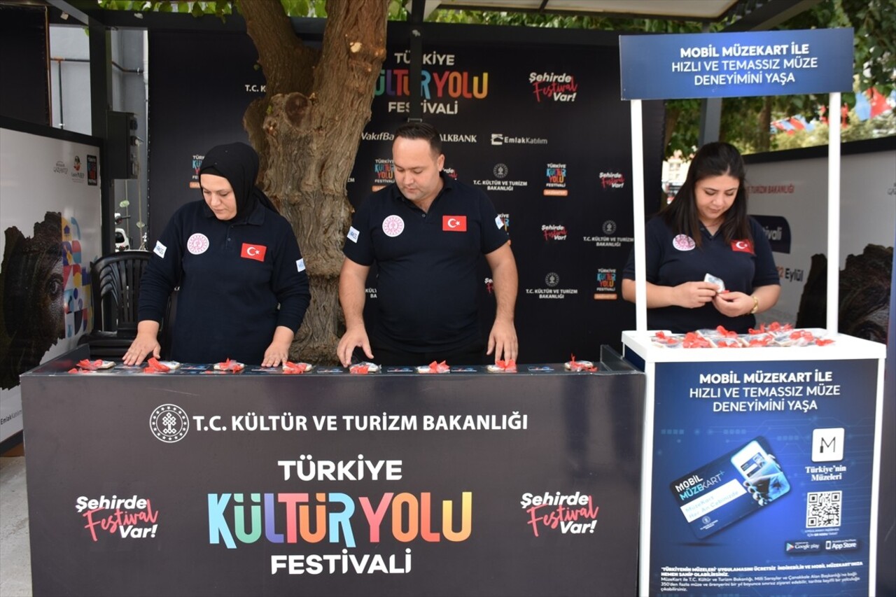 Kültür ve Turizm Bakanlığı ile Gaziantep Büyükşehir Belediyesi iş birliğinde düzenlenen...