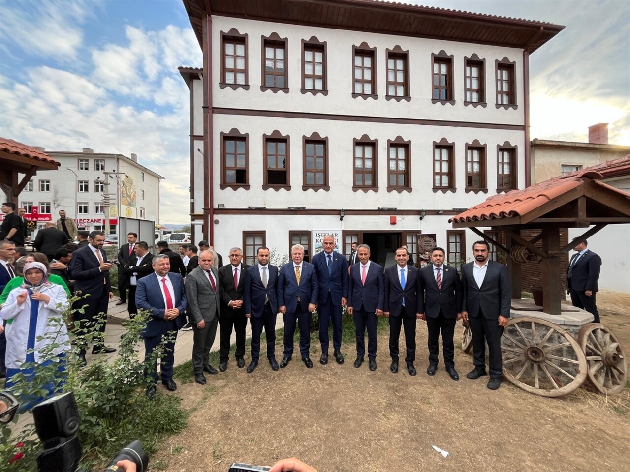 Kültür ve Turizm Bakanı Mehmet Nuri Ersoy, Türkiye Buluşmaları kapsamında geldiği Çankırı'da...