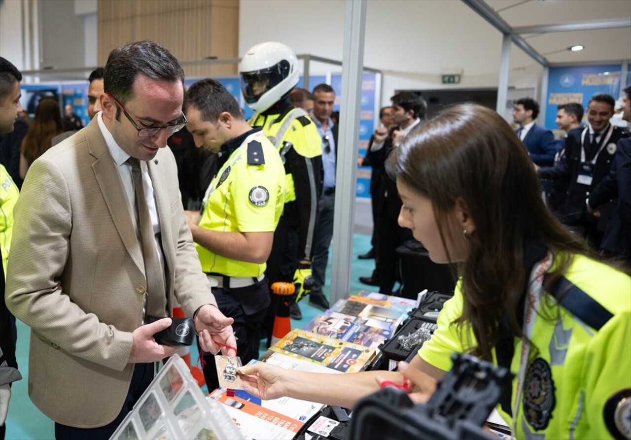 İçişleri Bakanlığı himayesinde Emniyet Genel Müdürlüğü ve Türk Polis Teşkilatı Güçlendirme Vakfı...