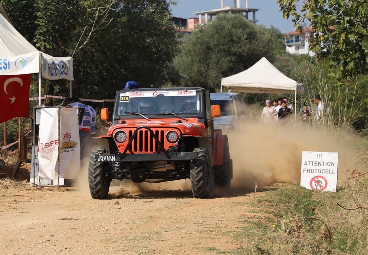 2024 PETLAS Türkiye Offroad Şampiyonası'nın 4. ayak yarışları, Denizli'de start aldı....