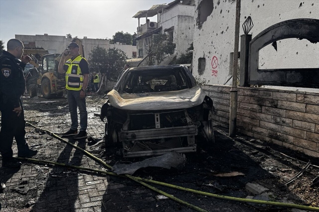 Lübnan Hizbullahı'nın İsrail'in kuzeyindeki bölgelere roket saldırıları sabah saatlerinde de devam...