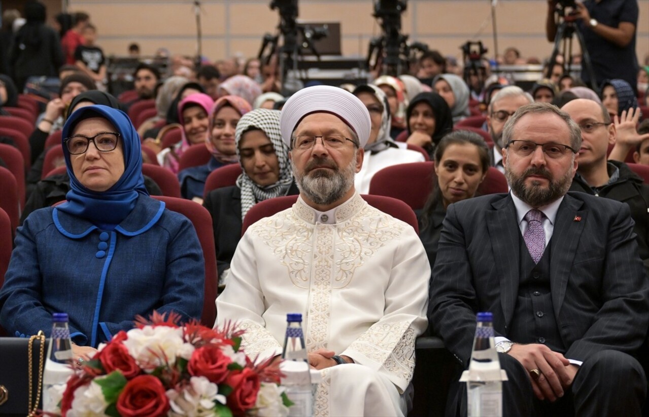 Diyanet İşleri Başkanlığı 15 Temmuz Milli İrade Şehit Ali Alıtkan Konferans Salonu'nda, "Özgür...