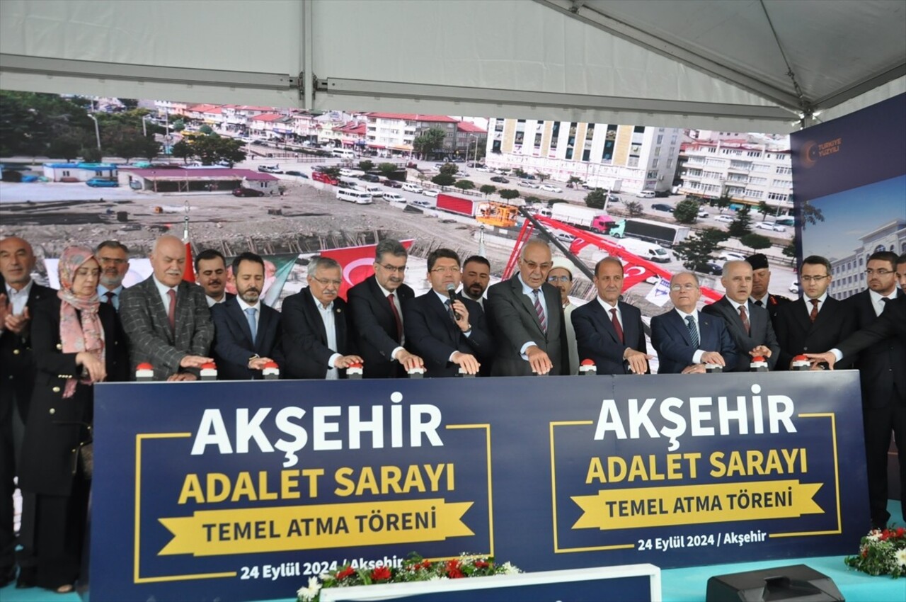 Adalet Bakanı Yılmaz Tunç, Konya'nın Akşehir ilçesinde yeni yapılacak adalet sarayının temel atma...