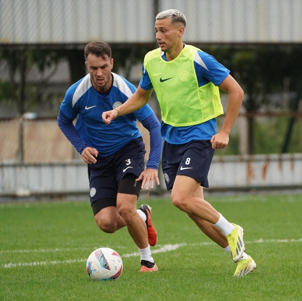 Çaykur Rizespor, Trendyol Süper Lig'in 7. haftasında deplasmanda Corendon Alanyaspor ile yapacağı...