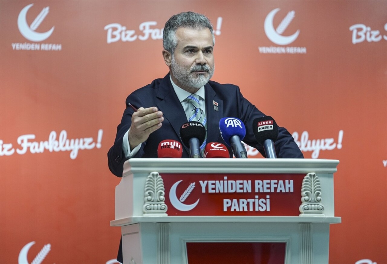 Yeniden Refah Partisi Genel Başkan Yardımcısı Suat Kılıç, partisinin Merkez Yürütme Kurulu (MYK)...