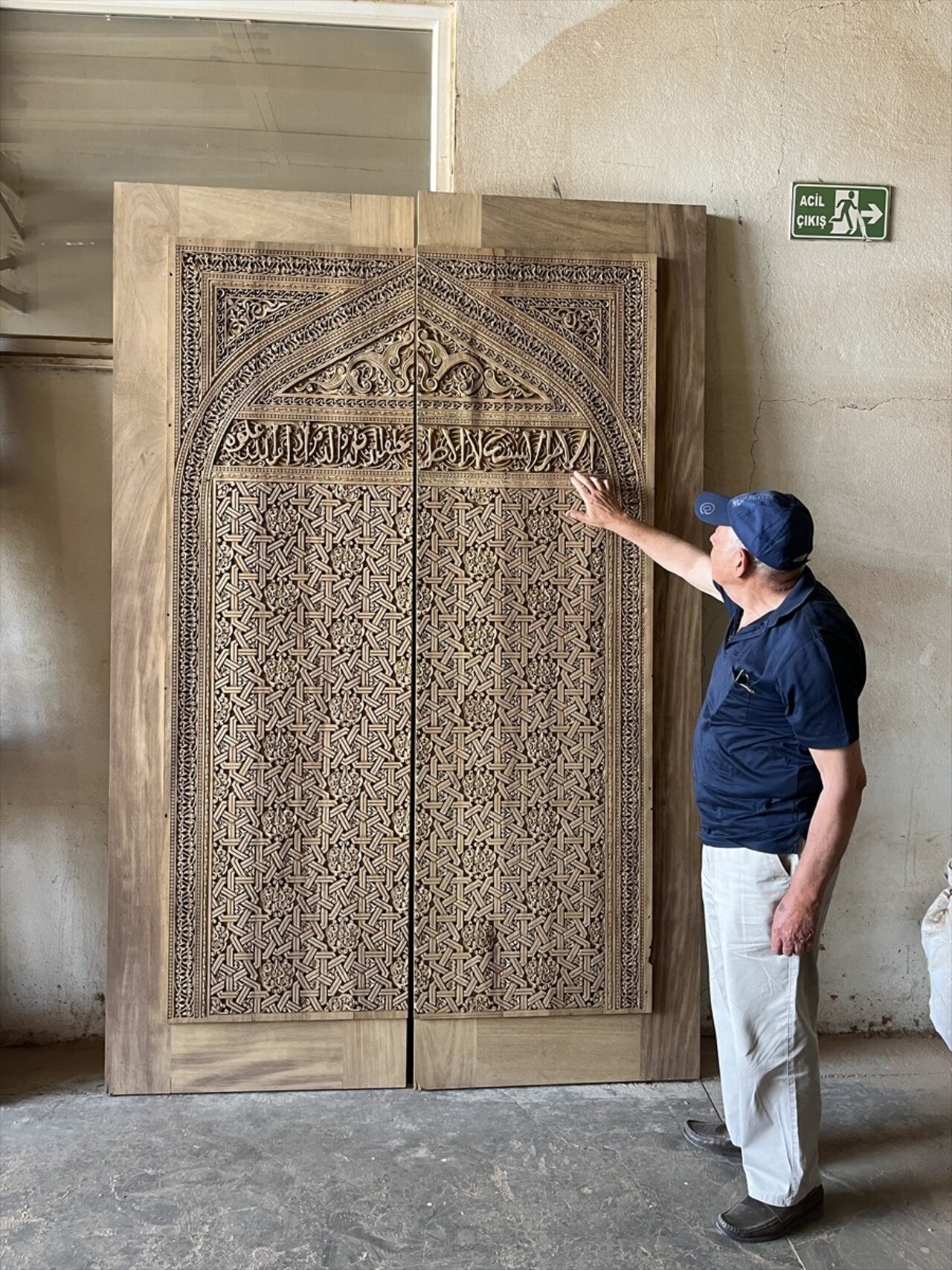 Kayseri'de Danişmendlilerden kalma Cami Kebir'in kapıları, Ankara Etnografya Müzesi'ndeki aslına...