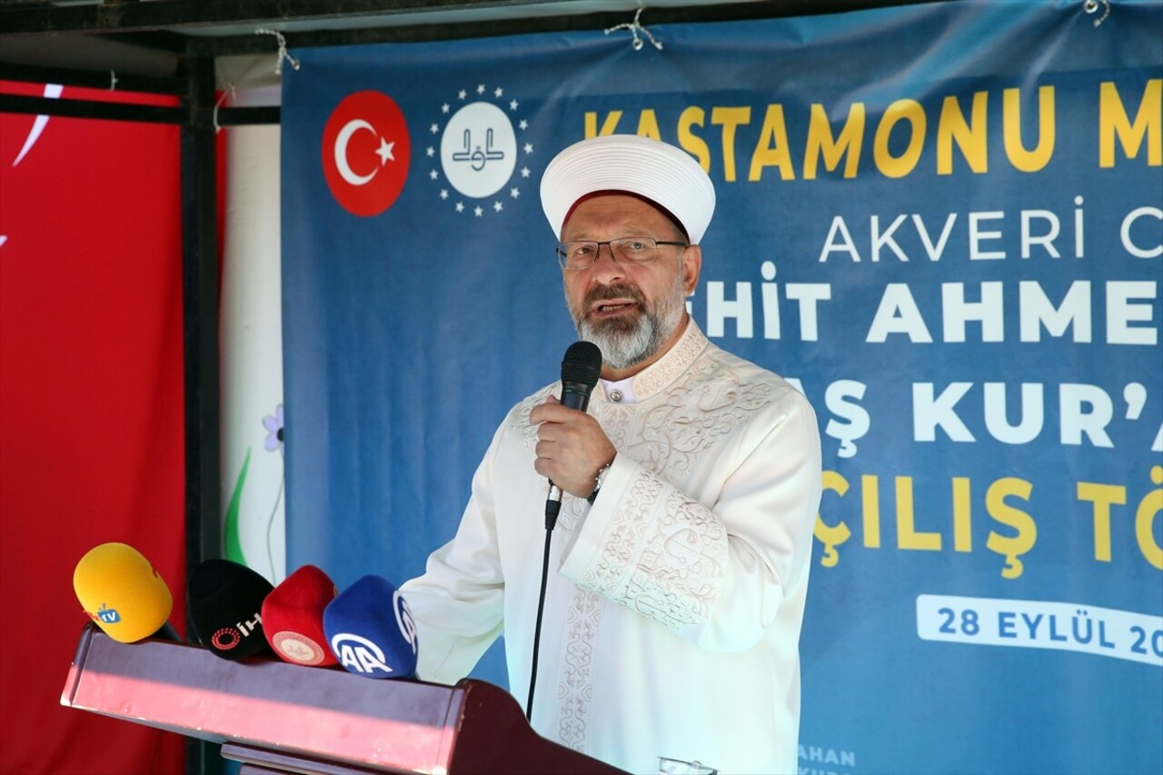 Diyanet İşleri Başkanı Ali Erbaş, Kastamonu Emniyet Müdürlüğü Narkotik Suçlarla Mücadele Şube...