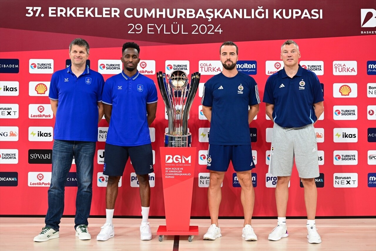 Basketbolda 37. Erkekler Cumhurbaşkanlığı Kupası maçı öncesi Basketbol Gelişim Merkezi'nde basın...