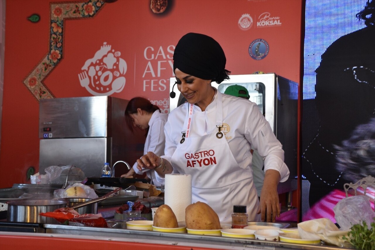 Afyonkarahisar'da 6. Uluslararası Gastro Afyon Turizm ve Lezzet Festivali sürüyor. Afyonkarahisar...