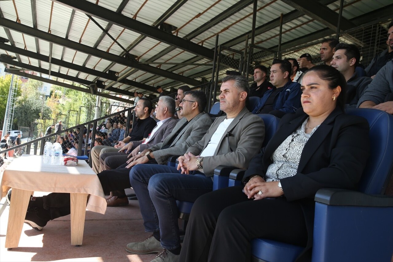 Turkcell Kadın Futbol Süper Ligi'nin 4. hafta mücadelesinde Hakkarigücü Spor, ALG Spor ile Merzan...