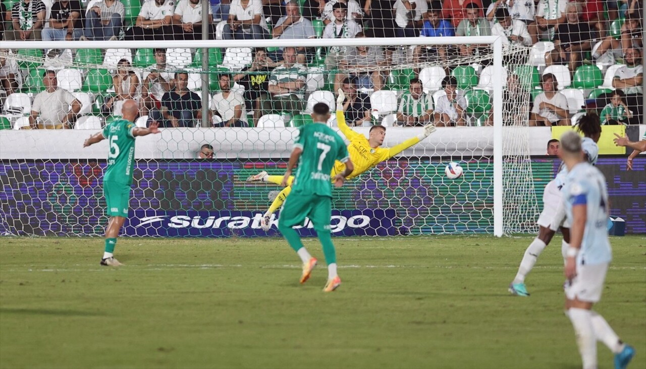 Trendyol Süper Lig'in 7. haftasında Sipay Bodrum FK ile Adana Demirspor, Bodrum İlçe Stadyumu'nda...