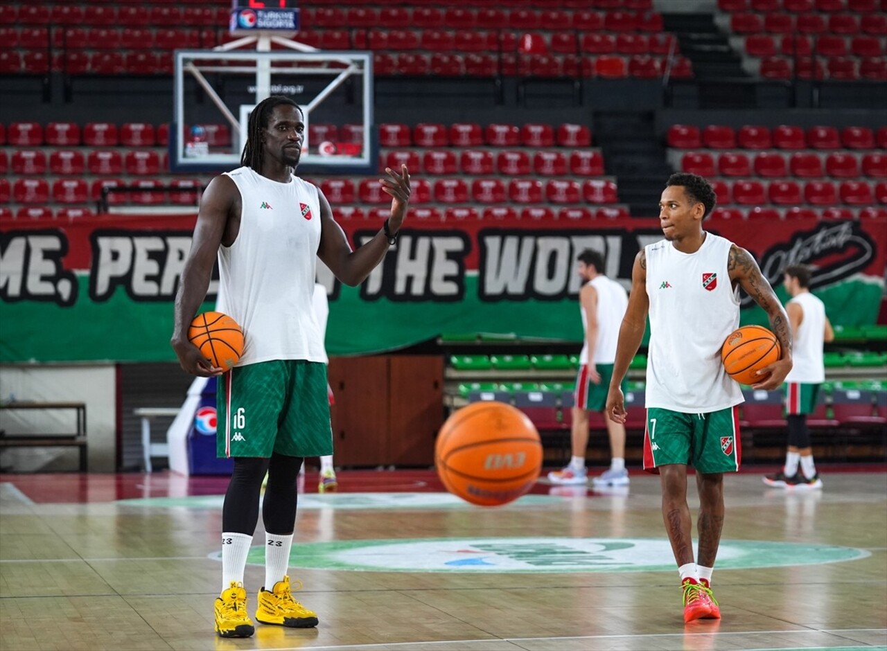 Basketbol Şampiyonlar Ligi C Grubu mücadelesine 2 Ekim Çarşamba günü İspanyol ekibi La Laguna...