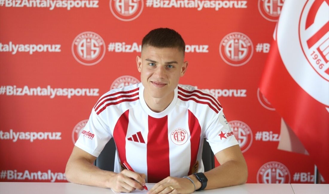 Antalyaspor, Oleksandr Petrusenko ve