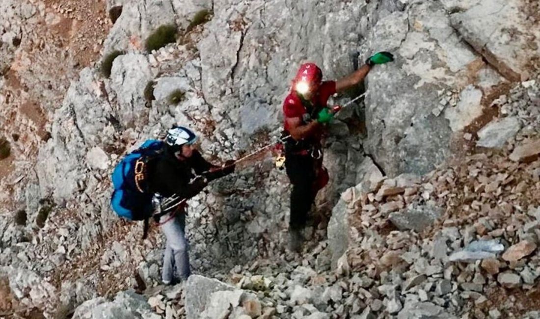 Fethiye'de kayalıklara düşen Letonya'lı