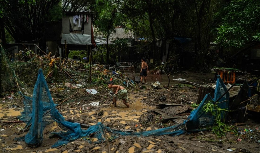 Filipinler'in kuzeyinde fırtına ve