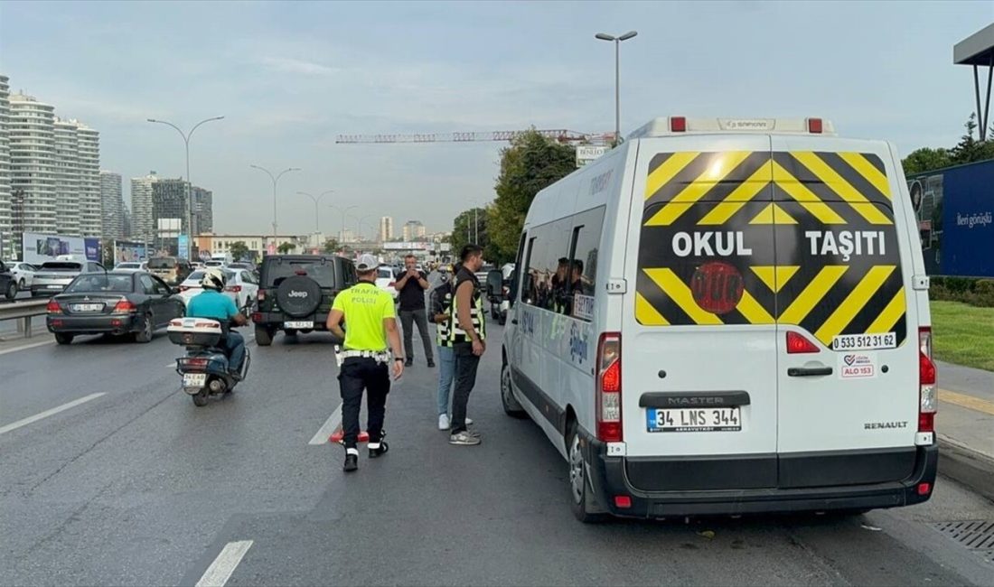 İstanbul'da okul servislerinde trafik