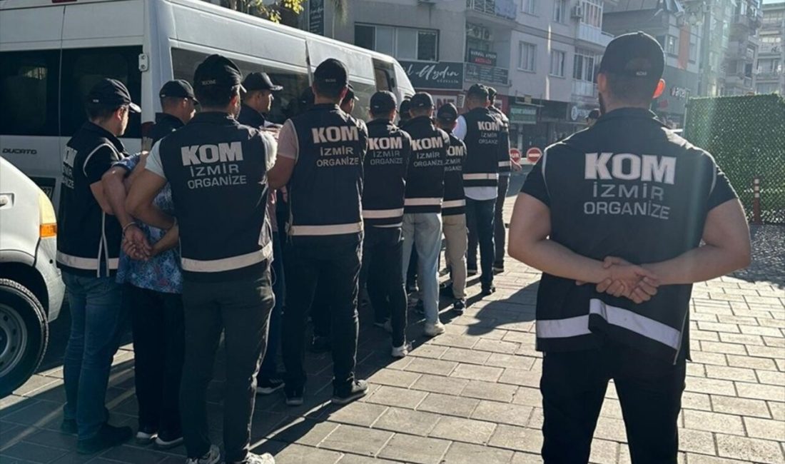 İzmir'de gerçekleştirilen silah kaçakçılığı