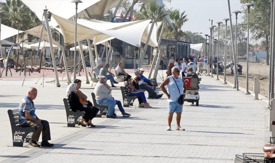 Sakarya'da sıcak havayı değerlendirenler