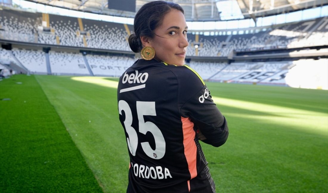 Beşiktaş'ın kalecisi Vanessa Cordoba,