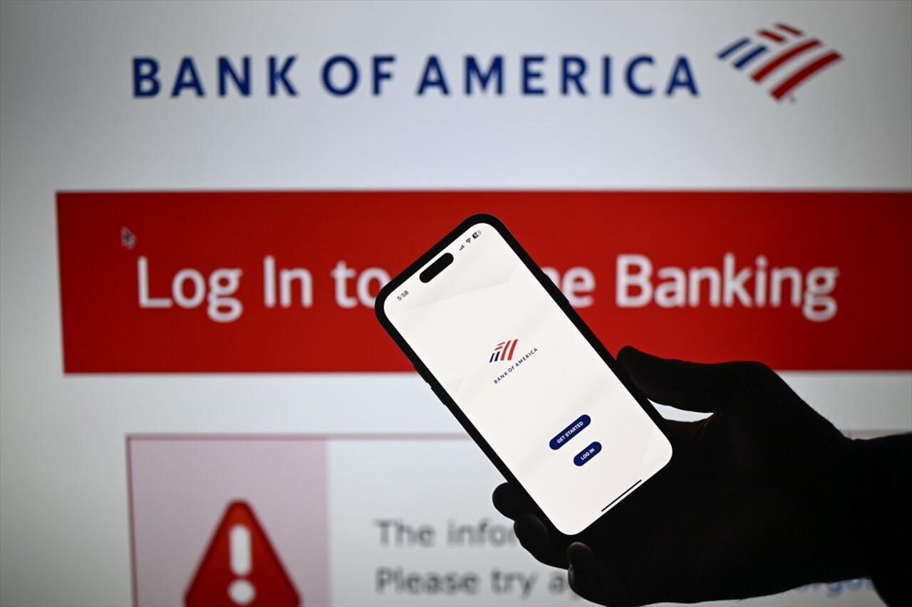 Bank of America'nın bazı müşterilerinin hesaplarına erişim sorunu yaşadığı belirtildi. 