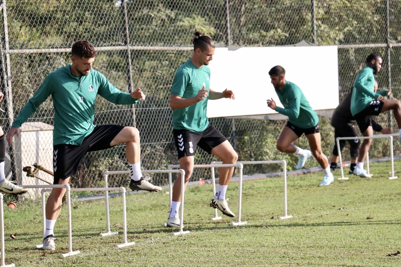 Sakaryaspor, Trendyol 1. Lig'in 8. haftasında deplasmanda Fatih Karagümrük ile oynayacağı...