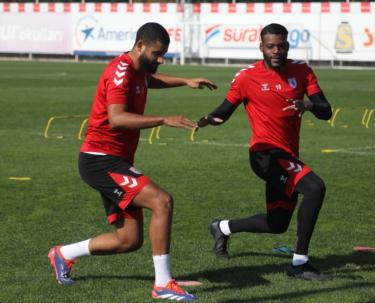 Trendyol Süper Lig ekiplerinden Samsunspor, deplasmanda oynayacağı Adana Demirspor maçının...