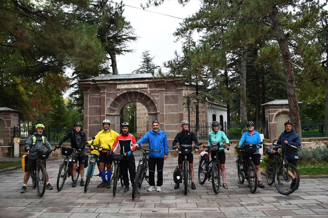 Macaristan'ın başkenti Budapeşte'den, Osmanlı'nın Viyana seferlerinin güzergahı "Sultanlar Yolu"nu...