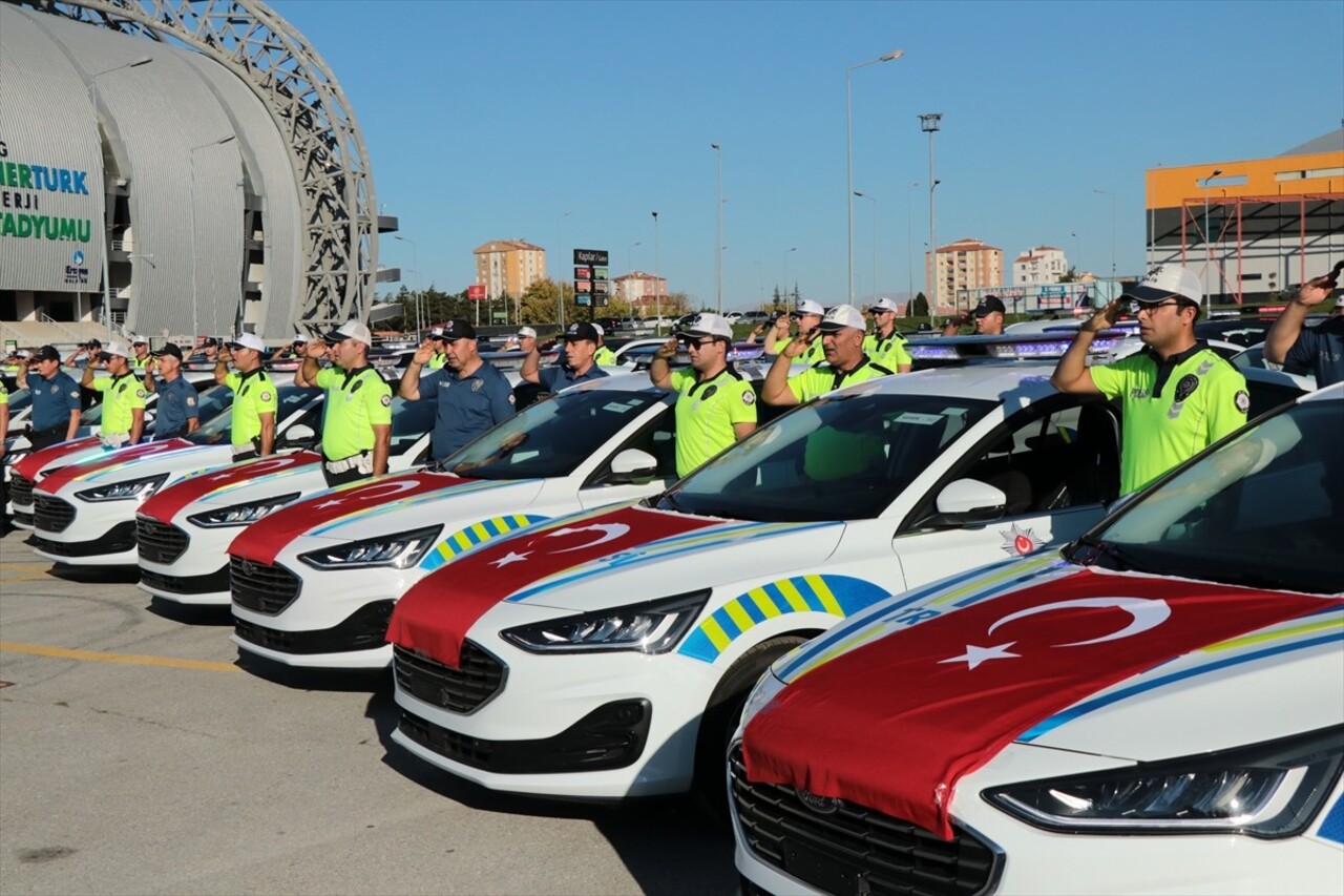 İçişleri Bakanlığınca Kayseri İl Emniyet Müdürlüğüne tahsis edilen 244 yeni aracın teslim töreni...