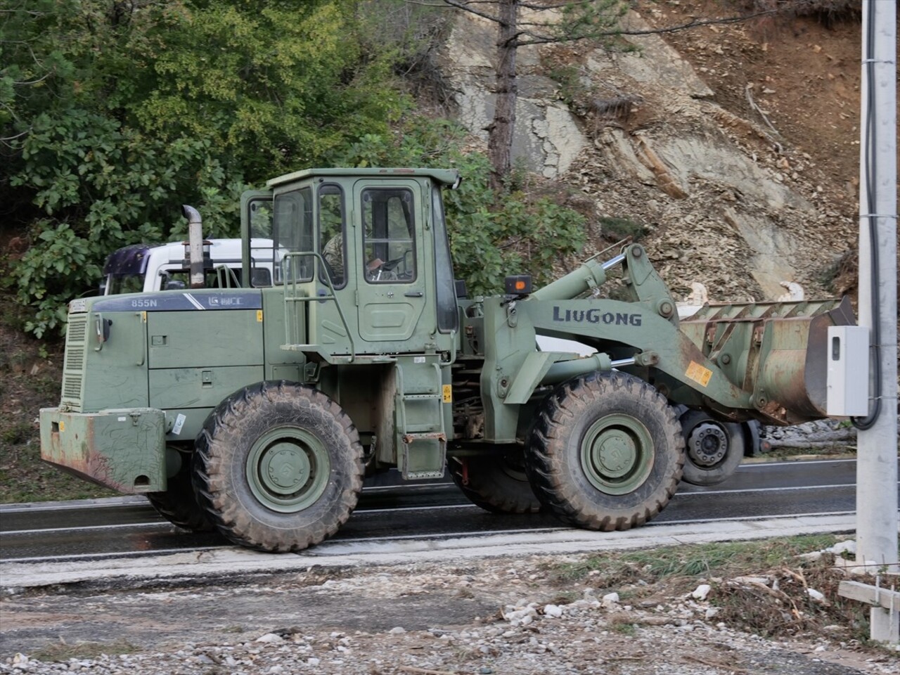 Bosna Hersek'te etkili olan şiddetli yağışların yol açtığı sellerde 18 kişi yaşamını yitirdi....