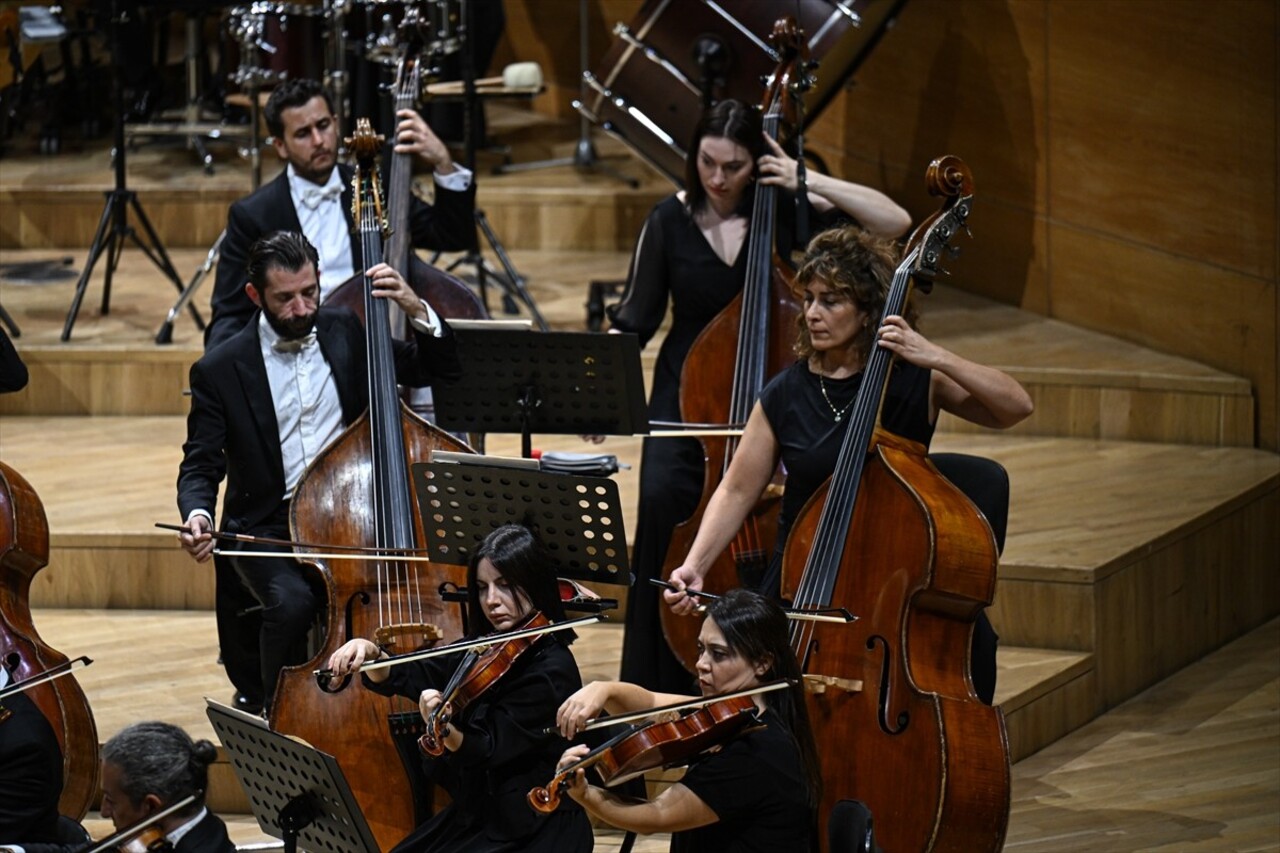 Cumhurbaşkanlığı Senfoni Orkestrası (CSO), yeni konser sezonunu açtı. "Orkestranın Ankara'ya...