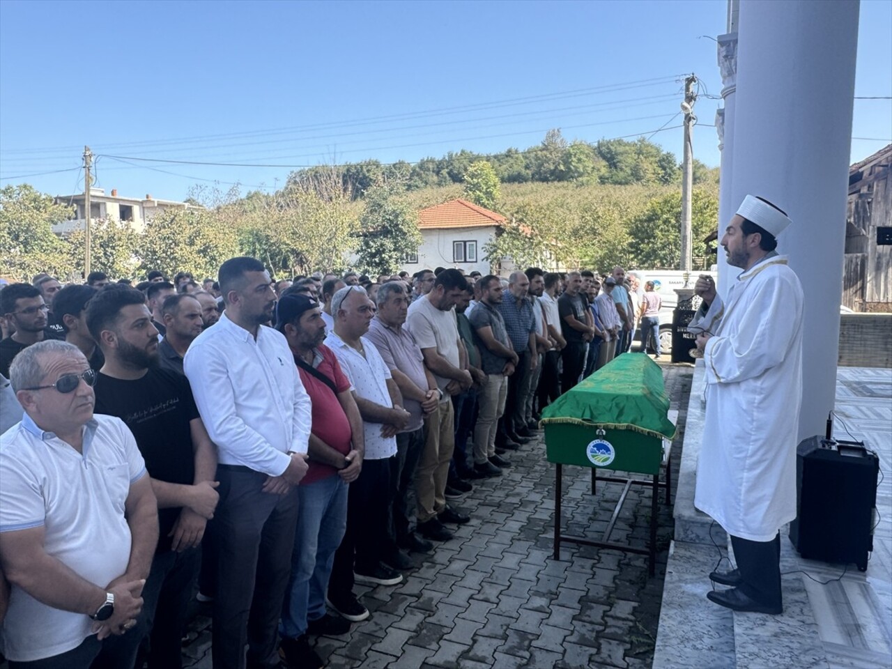 Sakarya'nın Hendek ilçesindeki makarna fabrikasında 15 Eylül'de meydana gelen patlamada ağır...