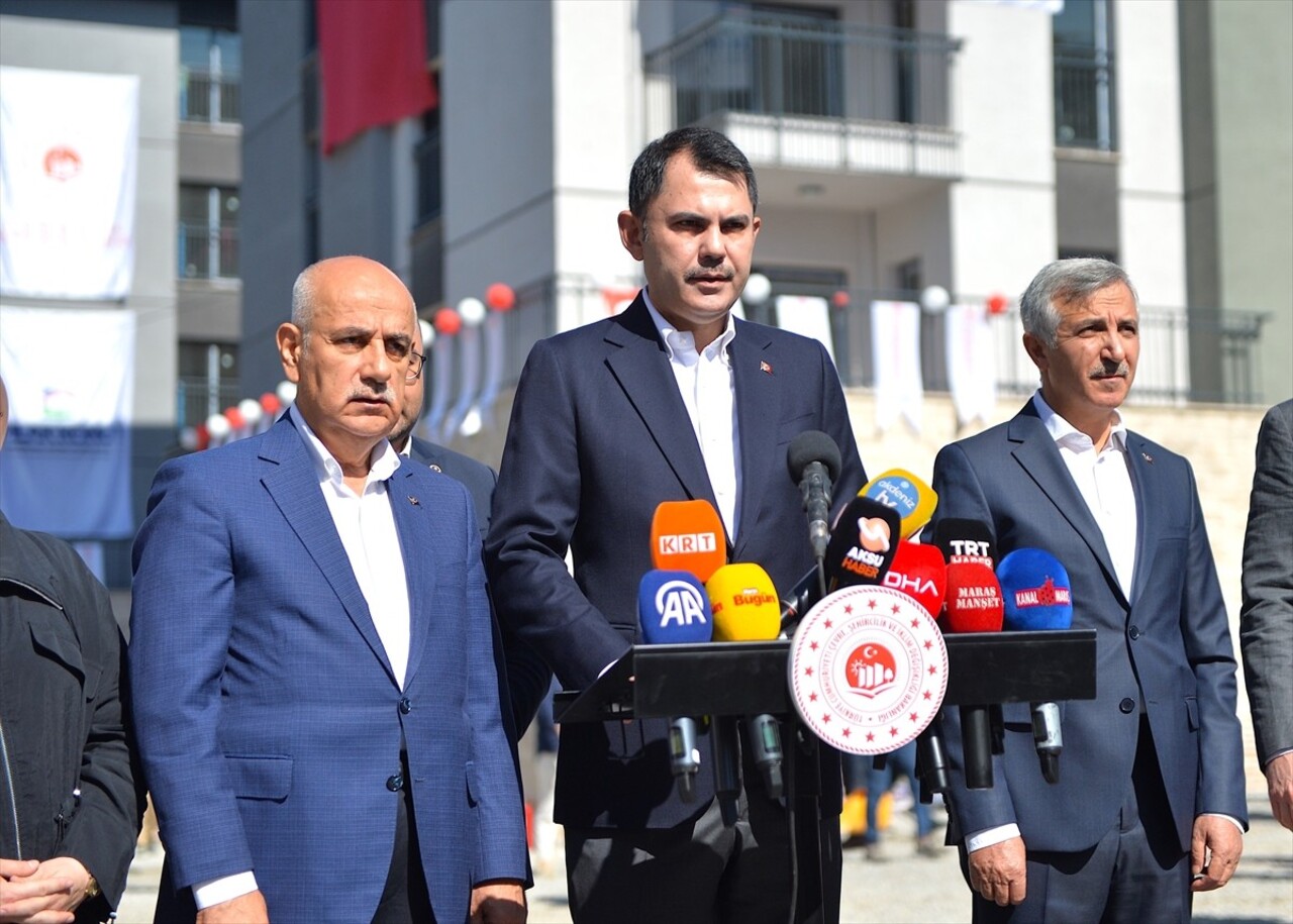 Kahramanmaraş'ta TOKİ ve Emlak Konut Genel Müdürlüğü tarafından Trabzon Caddesi'ndeki şantiye...