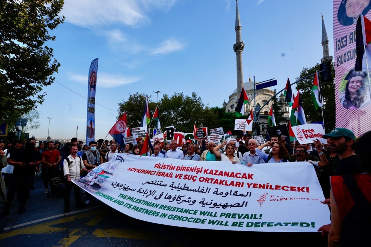 İsrail'in Gazze'ye yönelik saldırılarının birinci yılında Filistin direnişine destek vermek...