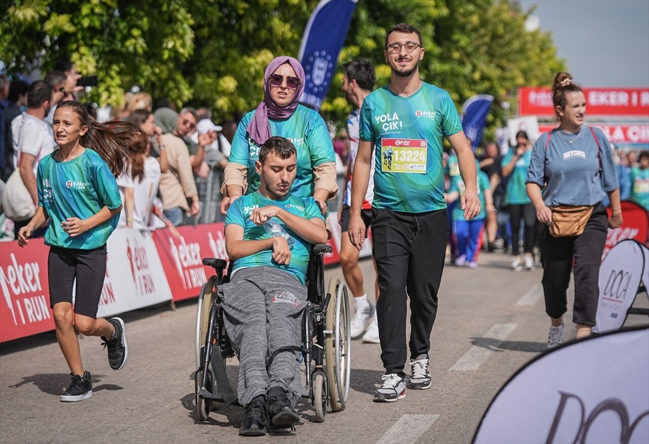 Bursa'da 11'incisi düzenlenen "Eker I Run Koşusu", 5 bin sporcunun katılımıyla...